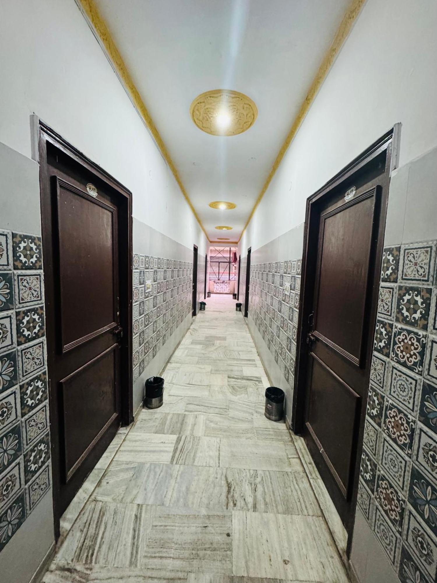 Hotel Hari Ganga - Harkipauri Road Haridwār Exterior photo